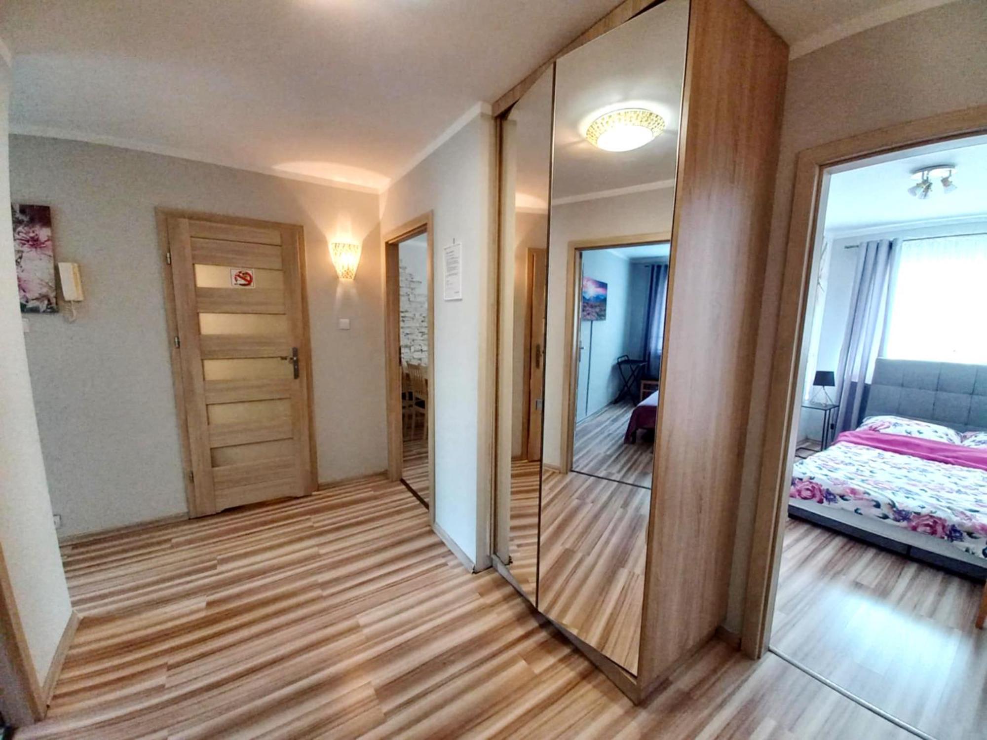 Apartament M-5 - 74M2 - Free Parking Częstochowa Eksteriør bilde